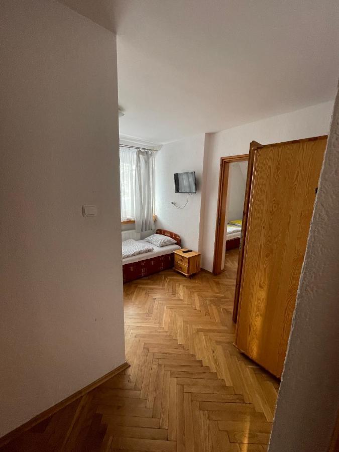 Hotel Gosciniec Ozna à Kiczora Extérieur photo