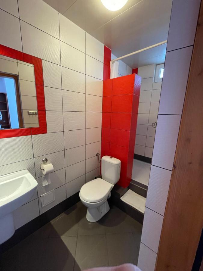 Hotel Gosciniec Ozna à Kiczora Extérieur photo